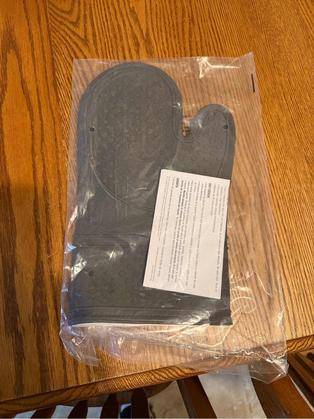 Pampered Chef Silicone Oven Mitts Gray 100199 New